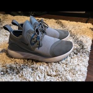 Women’s size 7.5 Nike